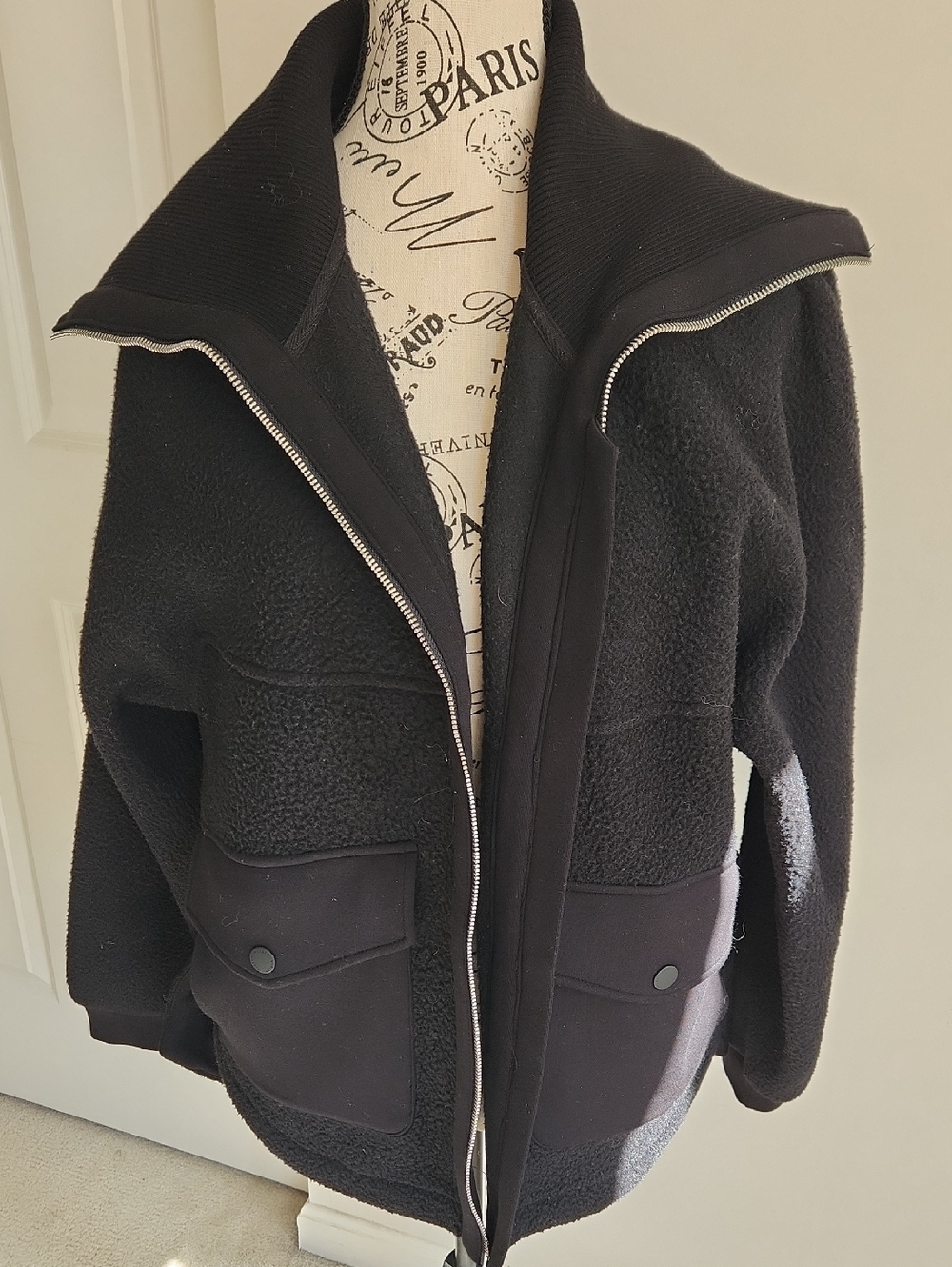 Varley Black Zip Jacket SZ Small